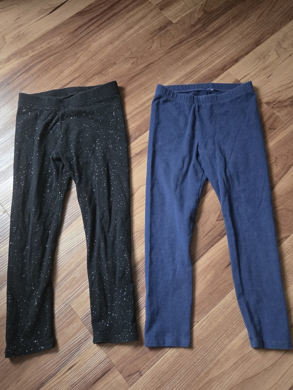Kids Black Sparkle Leggings and Navy Solid Leggings - 2-Pack VGUC Size 4T